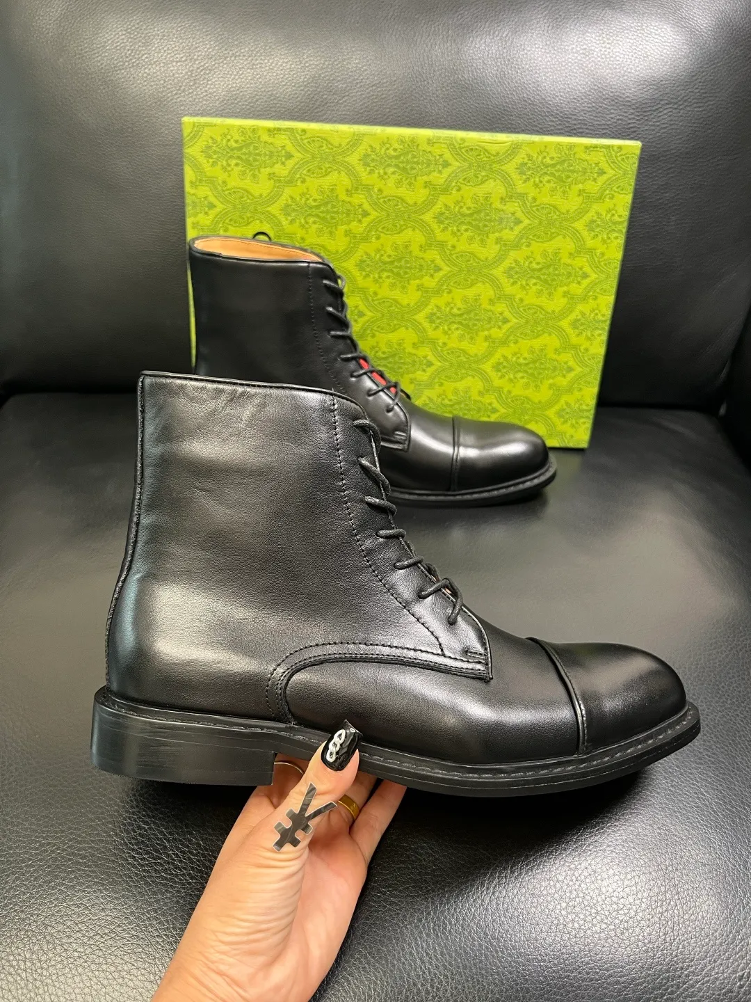 Men's shoes 💰900 Gucci High-quality top crafts Gucci Leather shoes and boots high-top series counter synchronization Original factory configuration, original cowhide imported from Italy, imported water-dyed cow lining, soles: original factory special supply original sole super comfortable, original factory and single goods High quality, welcome to compare and synchronization at the counter, code number 39-44 (customized 45)
